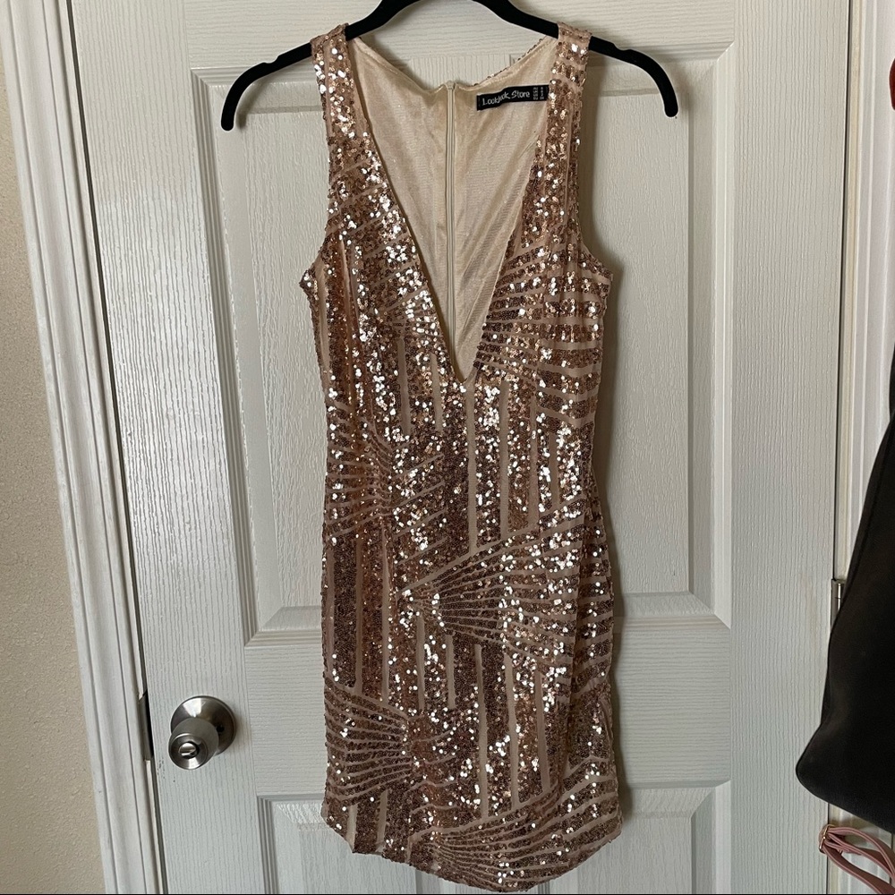 Sequin gold dress!